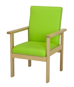 Mobiliário Geriatria Cadeira com apoio de braços reto modelo com assento e encosto estofados cadeira com desenho ergonómico.