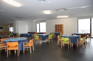 Mobiliário Geriatria mesas_02